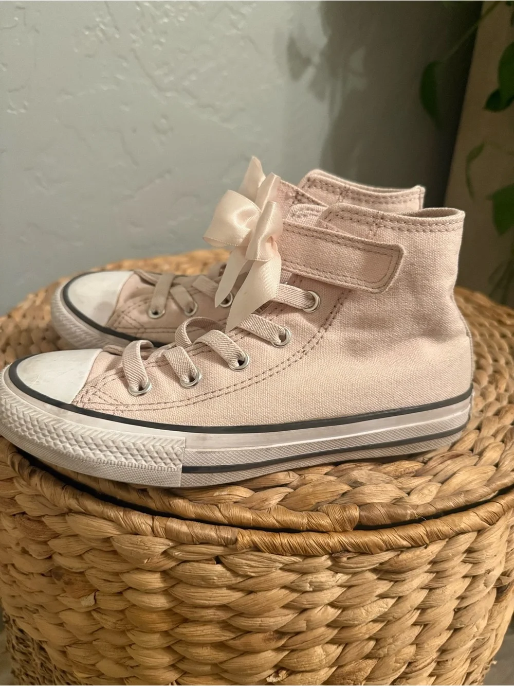Converse Kids Blush Pink High-Top Sneakers with Satin Bows